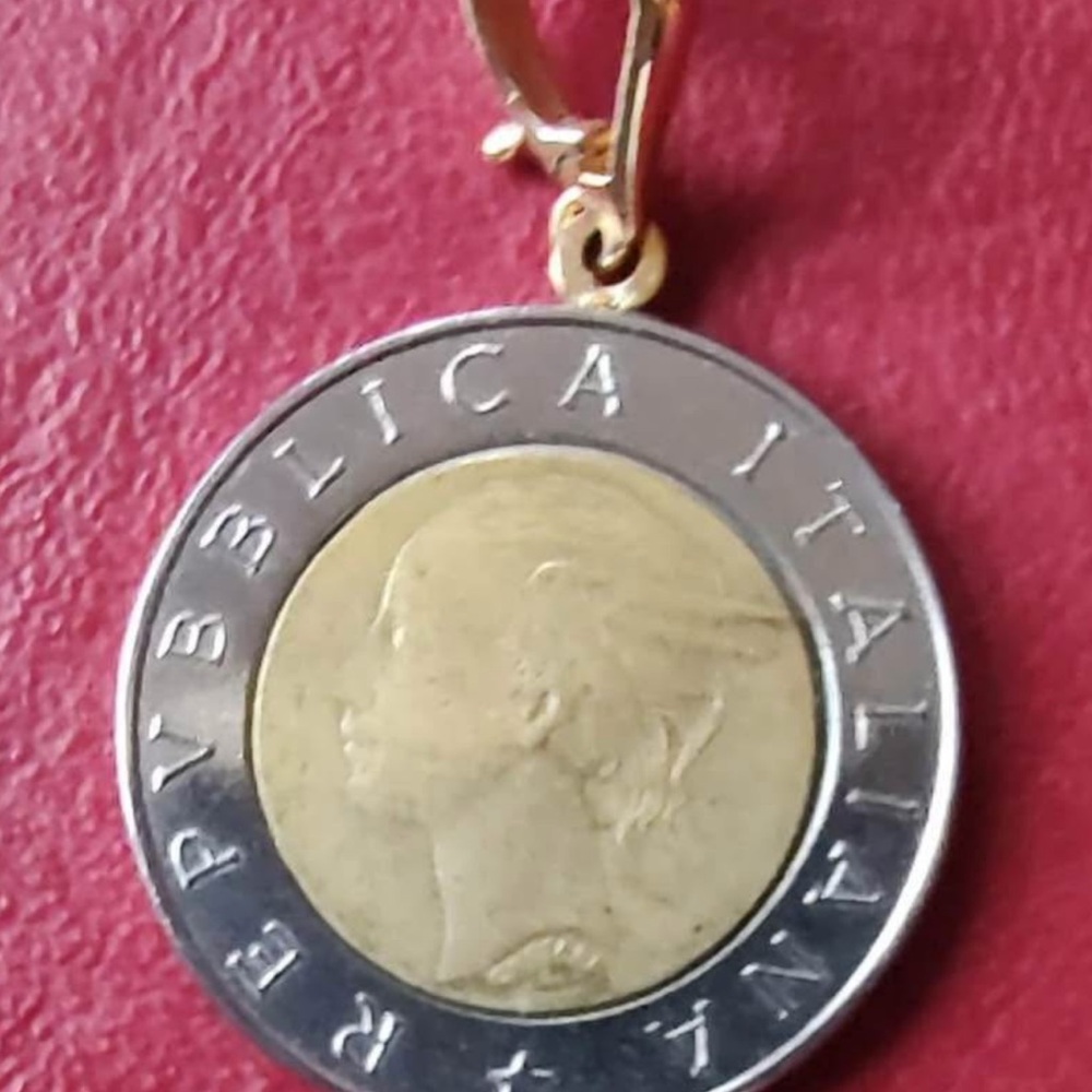Lira Coin Pendant Set - Picture 9 of 10